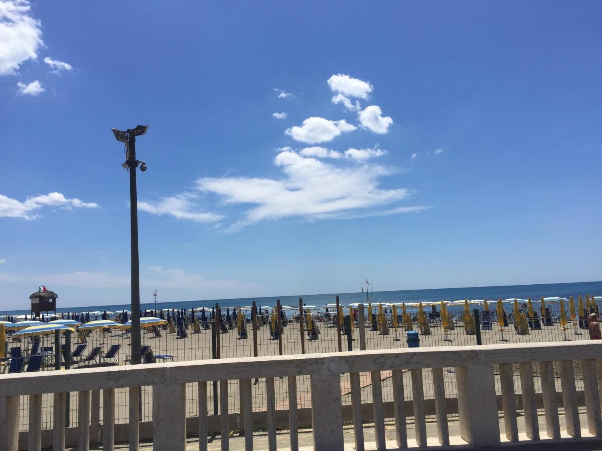 Vila Domus Lido Lido di Ostia Exteriér fotografie